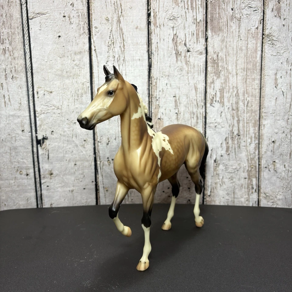 Breyerfest 2015 SR Source Sorpresa Mate Buckskin Tobiano 1/780 Lonesome Glory Foto 3 de 4