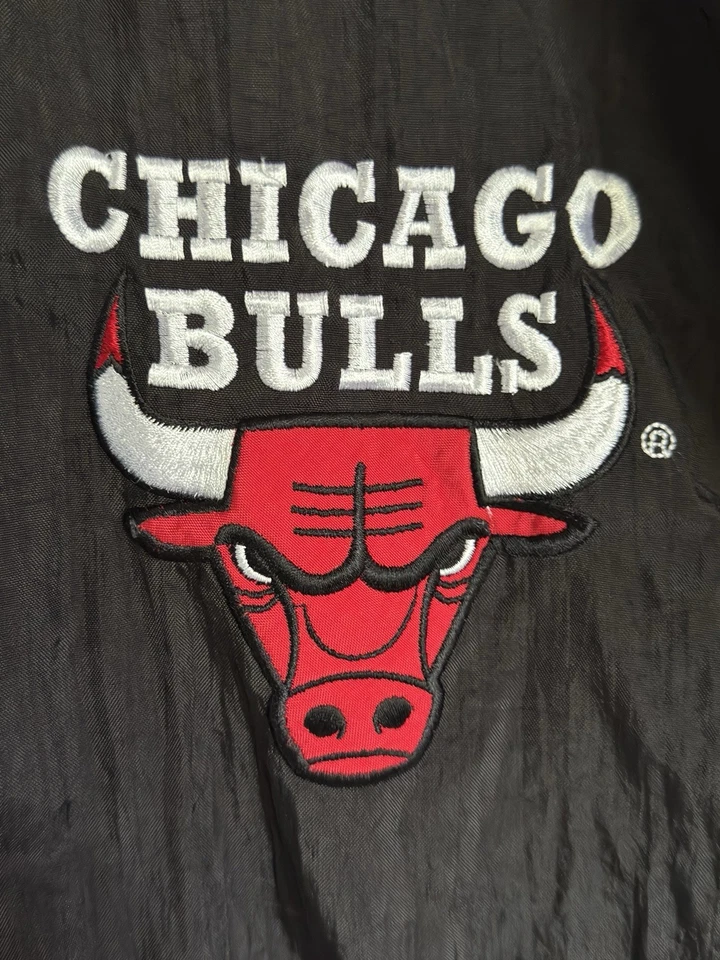 Vintage 90'S Chicago Bulls Nutmeg NBA Puffer Hood Jacket XL - Image 3 of 4