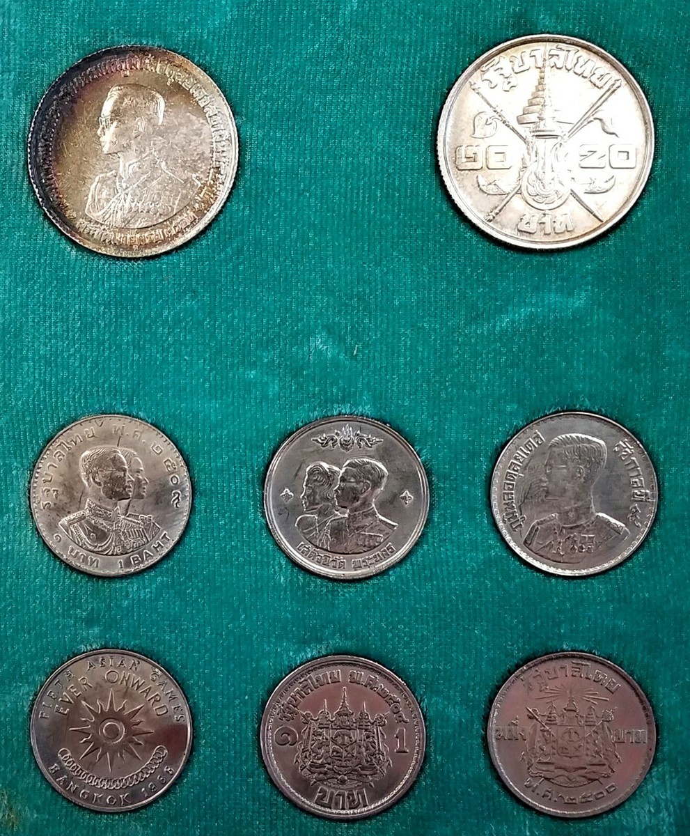 Royal Thai Mint 32 coin set, Thailand! 2 silver coins! Green