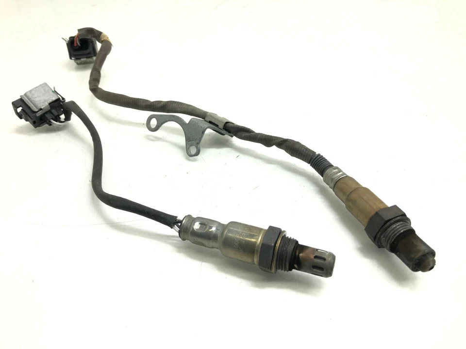 Mercedes-Benz CLS550 2012-2018 4,6 L conductor izquierdo sensor de oxígeno O2 X2 OEM. Foto 2 de 4