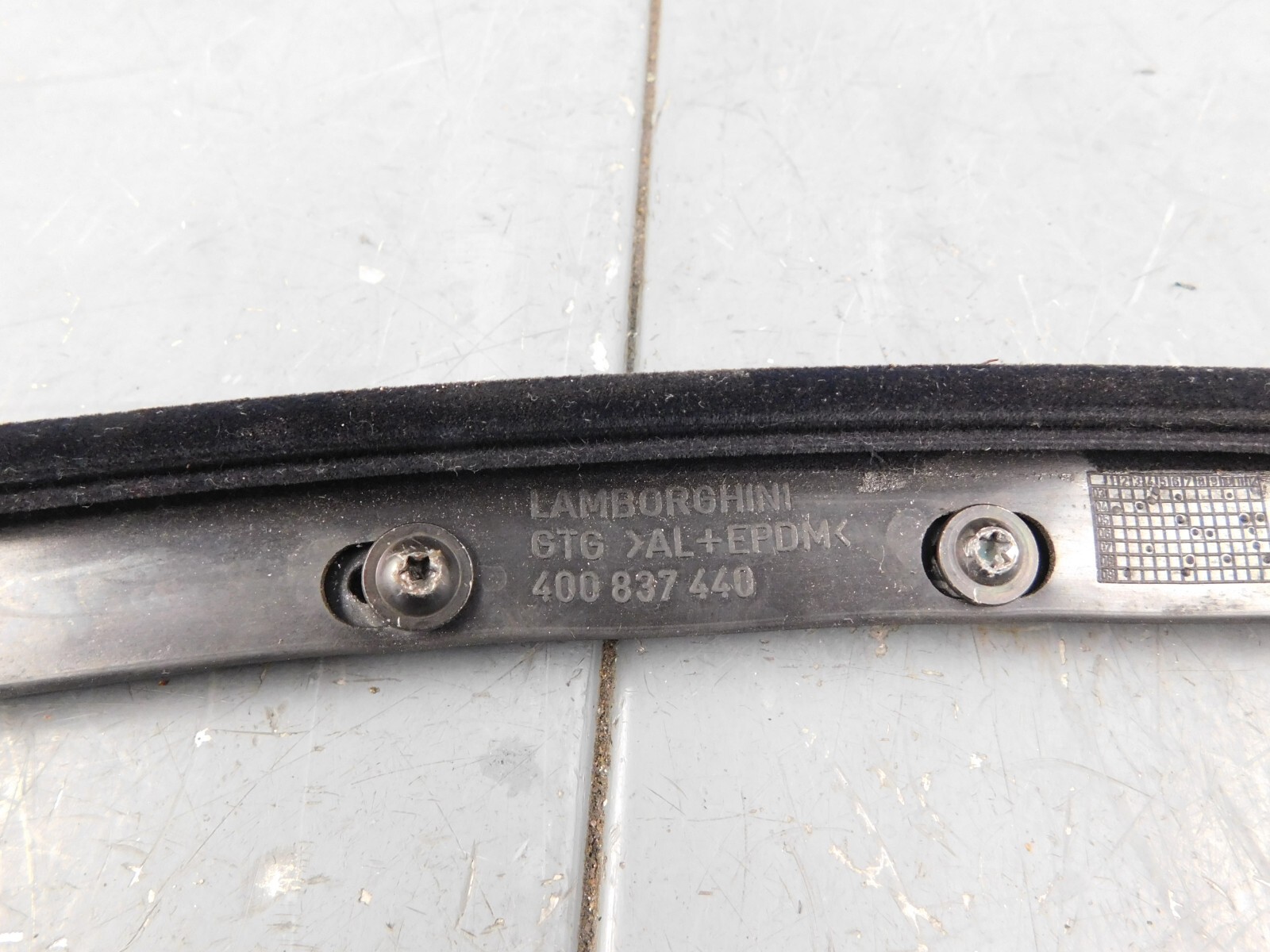 2011 Lamborghini Gallardo LP570-4 Superleggera Window Guides #0350 Z3