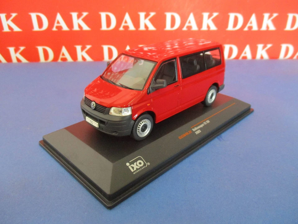 Die cast 1/43 Modellino Furgone Volkswagen T5 TDi 2003 by Ixo - Immagine 2 di 4