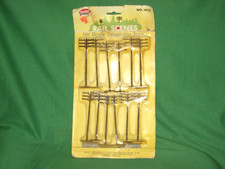  12-PC. MODEL POWER 1452 RAILROAD TELEPHONE, POWER POLES, NOS - HO GAUGE 
