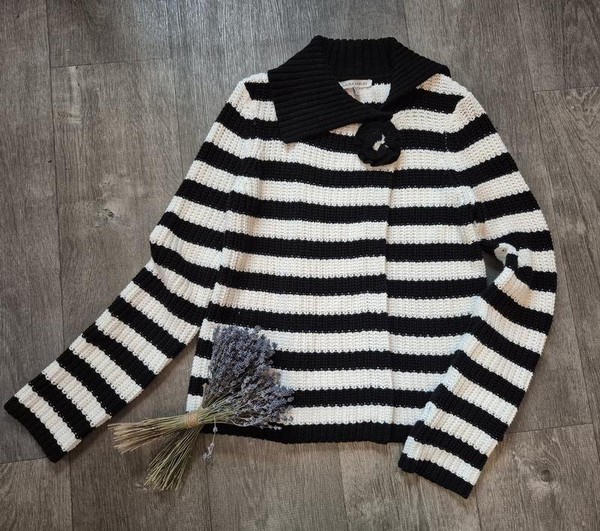 Women Laura Ashley Sweater Black Acrylic 38 / M /