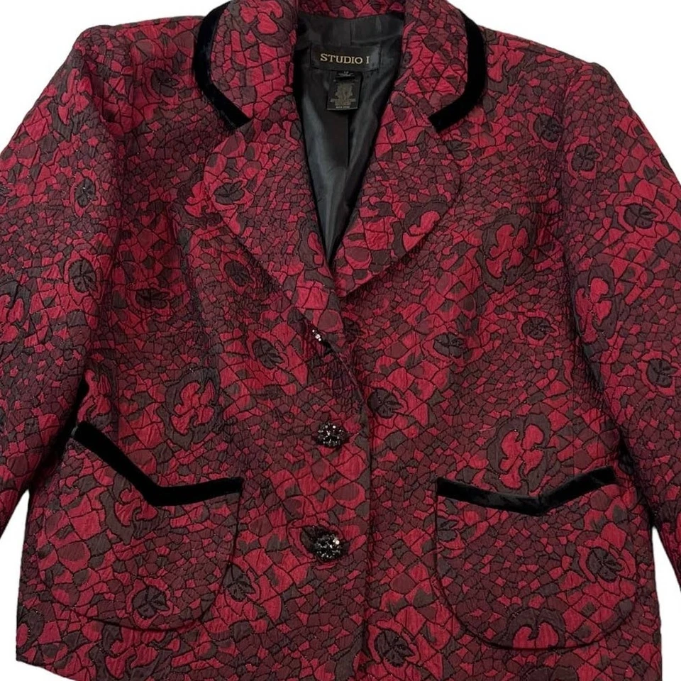 Studio 1 Sz 12  women’s blazer, jacket red & black brocade. professional  #1184 - Image 3 of 4