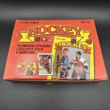 87'-88' O-Pee-Chee Hockey Yearbook Stickers Wax Box