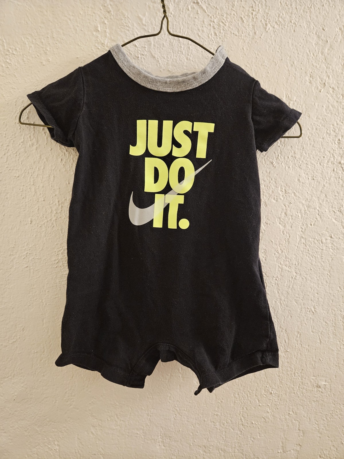 Nike Black Romper With Yellow And Gray Accents Size 0-6 Months Great Condition