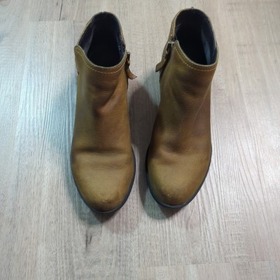Sorel Lolla Ankle Boots Bootie Womens Size 8 Elk Tan Leather Zip Stacked Heel