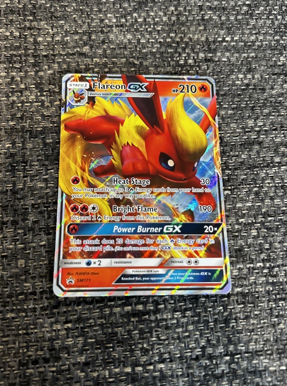 Pokemon TCG Flareon GX Holo Black Star Promo Card SM171