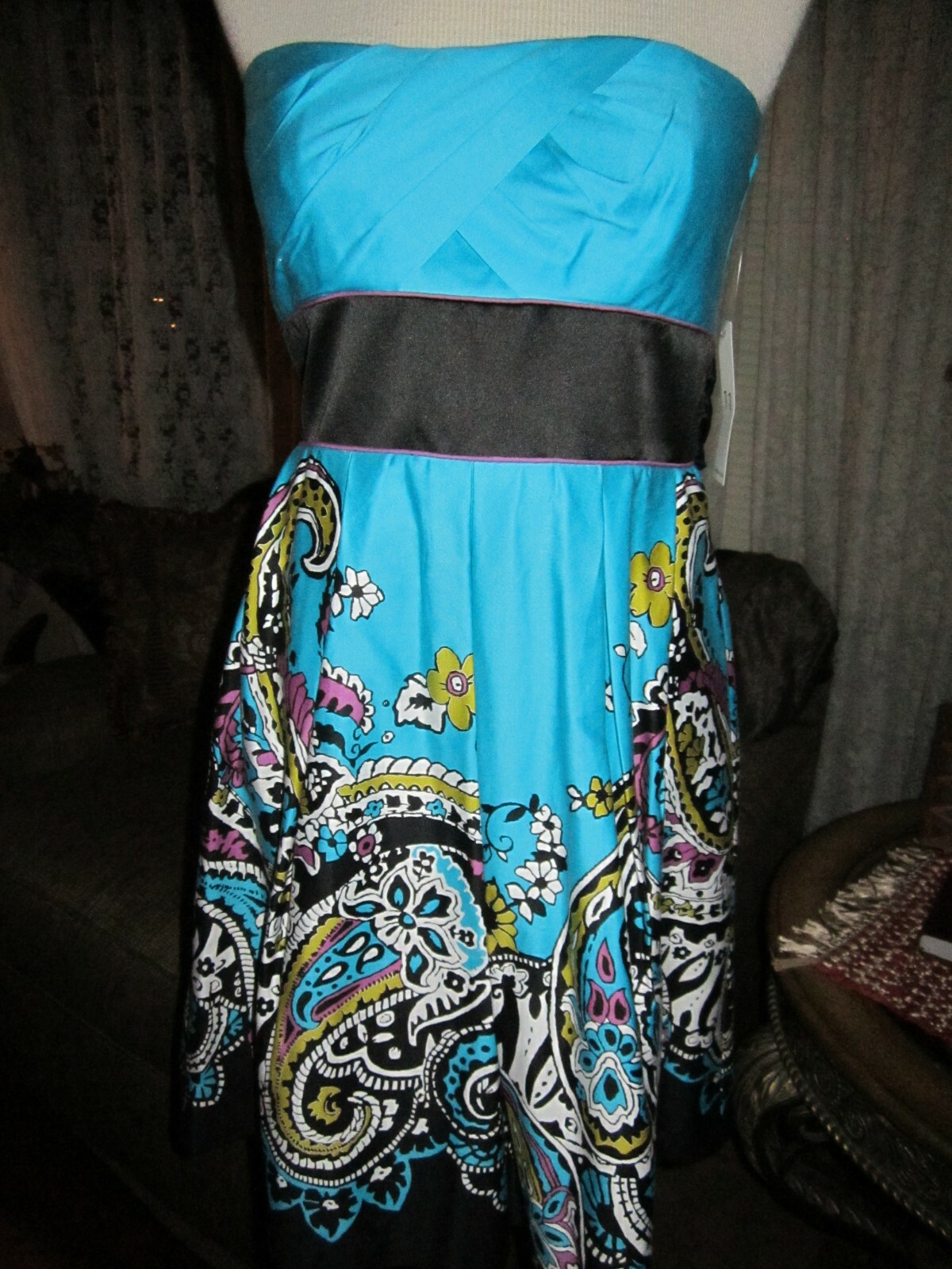 Picture 1 of 8