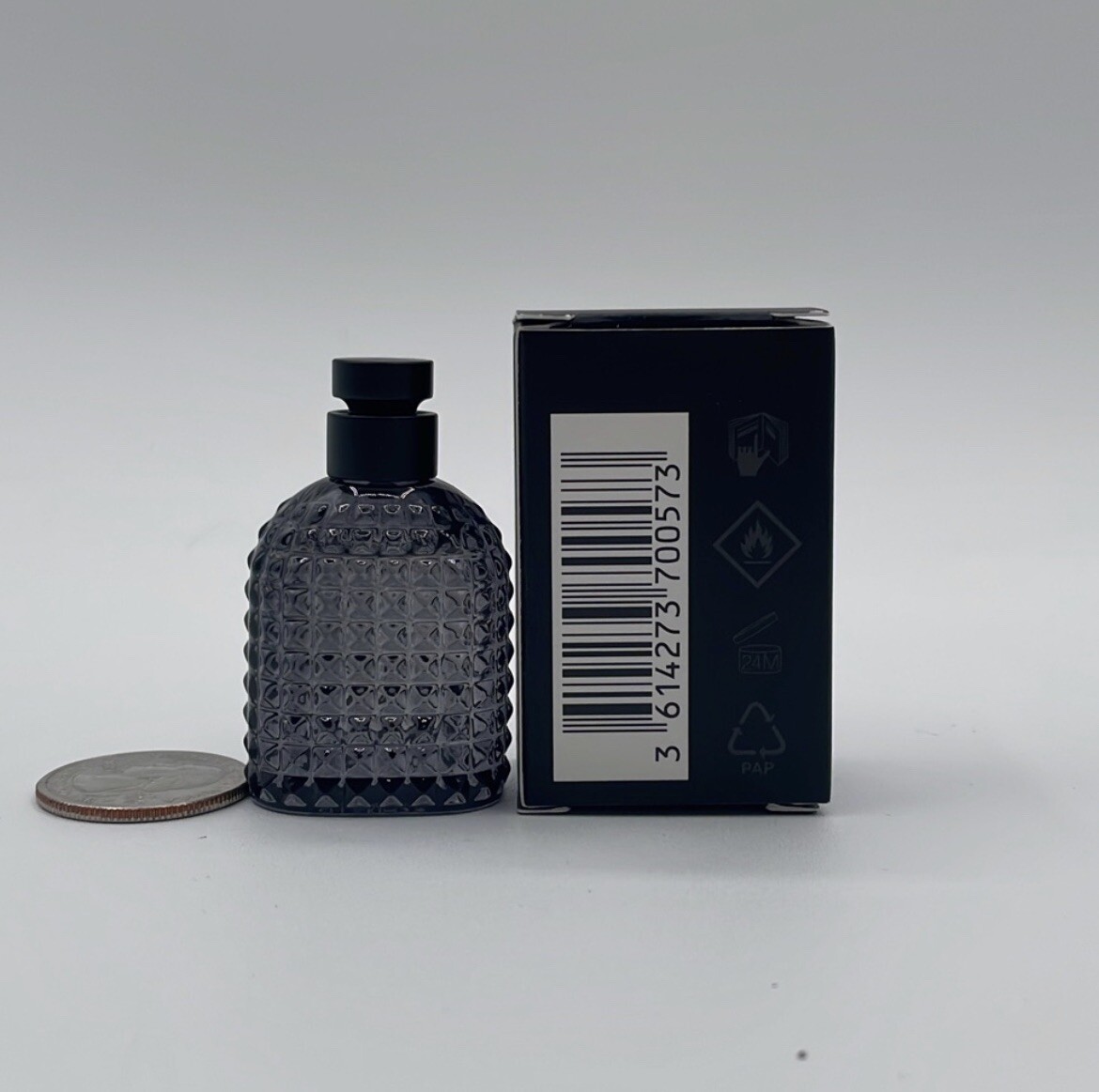 VALENTINO UOMO BORN IN ROMA EAU DE TOILETTE 4ML-0.13OZ NEW VALENTINO UOMO BORN IN ROMA EAU DE TOILETTE 4ML-0.13OZ NEW