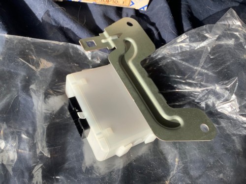 DATSUN 300ZX control assembly nos. 28550 - 30P10 - Picture 3 of 5