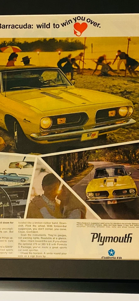 Anuncio impreso enmarcado vintage. Plymouth Barracuda 1967. ¡Listo para colgar! Foto 2 de 3