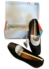 Baretraps Black Flats Shoes Women's Size 7 Chika Bt29607 New Box Comfortable