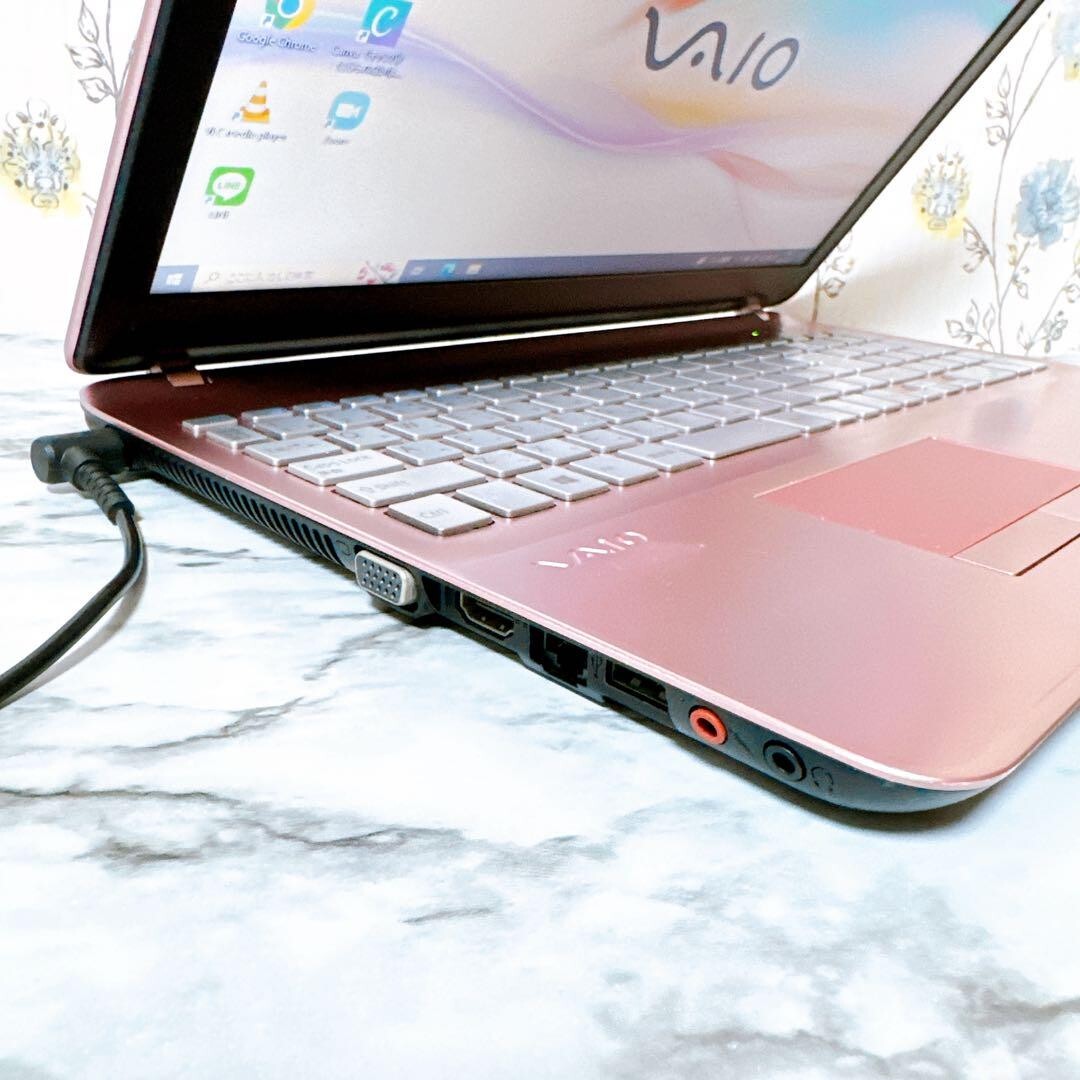 【在庫有】 VAIO Limited Super 8GB & i5 Core model collaboration Disney Windowsノート本体