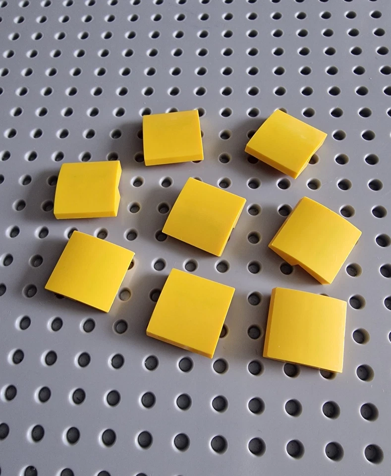 Lego Bogenstein Schrägstein Dachstein 2x2 Gelb 8 Stück 15068 A299 - Bild 1 von 1