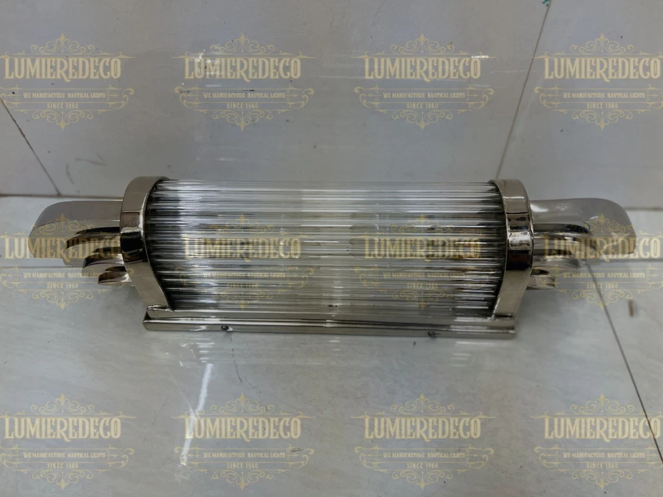 Apliques de pared Art Deco vintage - luces de barco de varilla de latón níquel y vidrio Foto 3 de 4