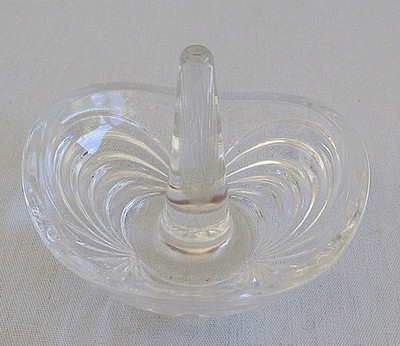 Royal Crystal Rock Aurea Ring Holder