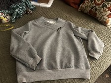 SHEIN Women  s Cute And Casual Gray Sweatshirt Lightly Quilted Button Accents