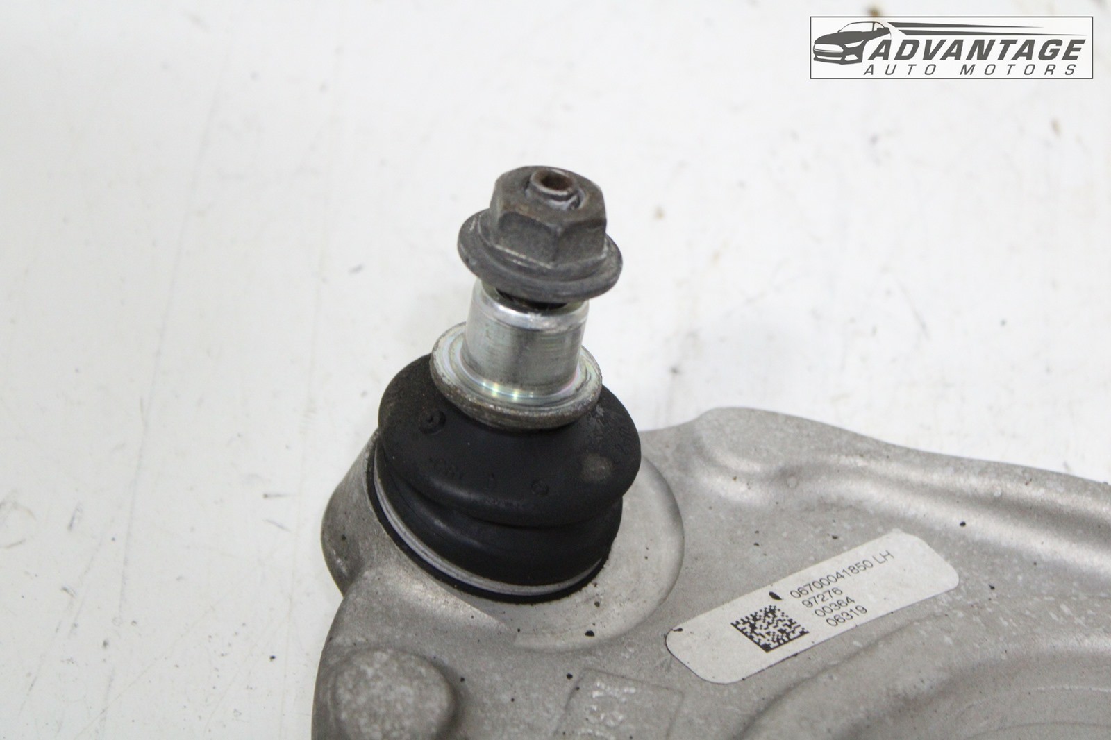 2014-2021 MASERATI GHIBLI FRONT SUSPENSION LEFT SIDE UPPER CONTROL ARM OEM