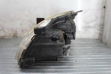 Feu avant (phare) Toyota AVENSIS