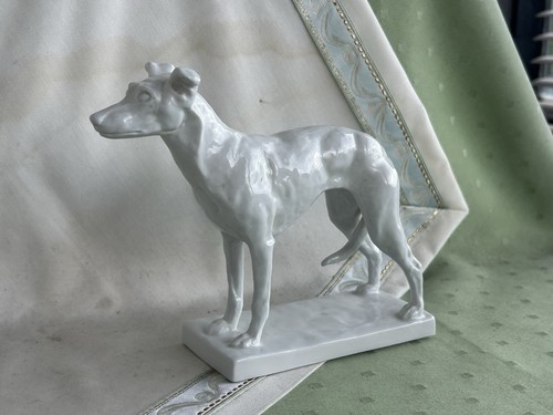 Schöne Meissen Figur als Wachender Hund - Bild 4 von 16