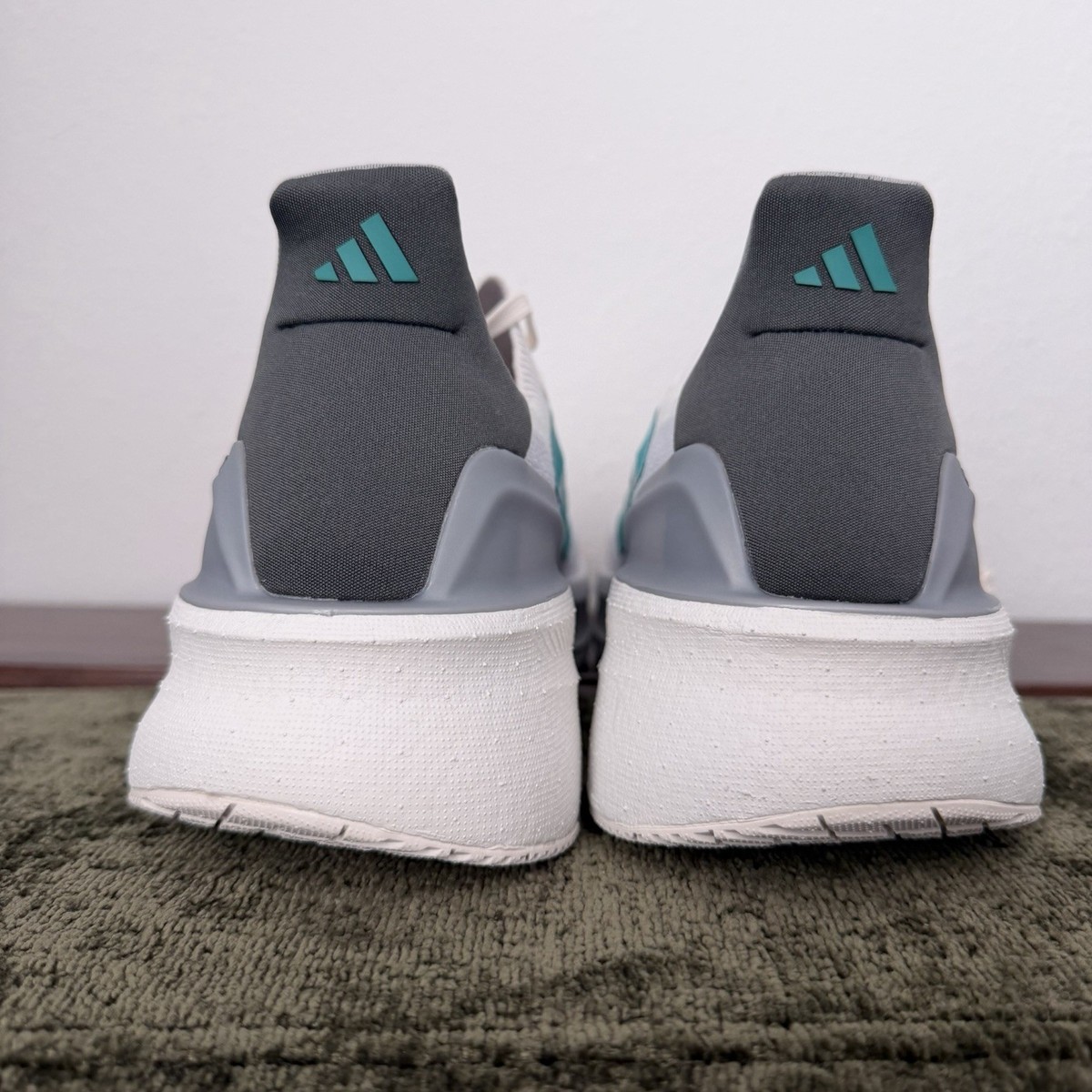 adidas UltraBoost 5X  display picture 1