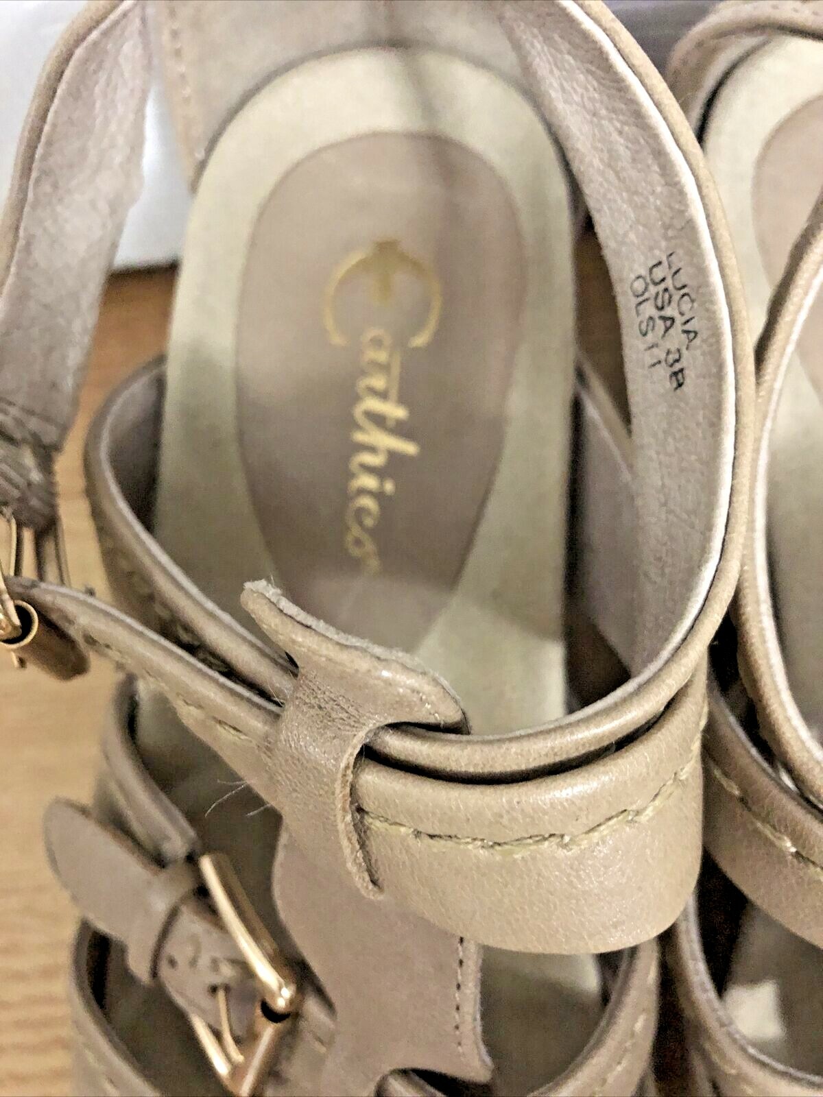 APL EARTHIES Lucia sandali con zeppa comodi in pelle beige 2 25" fibbia avvolgente alla caviglia 8B