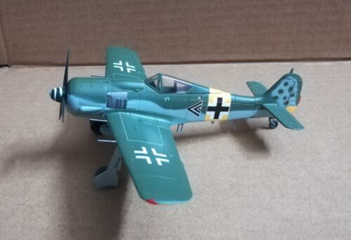Easy Model 1/72 German FW190 A-6 ,I./JG54,Hanuptmann Walter Nowotny 1943#36404 - Picture 7 of 7
