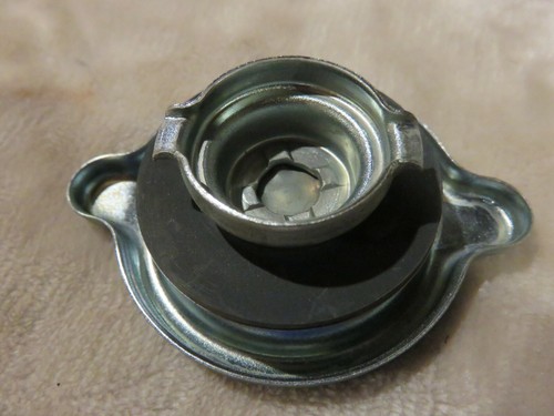 65-67 C2 Corvette BBC Oil Fill Cap--GM #6410961--- NOS--NCRS!! - Picture 6 of 6