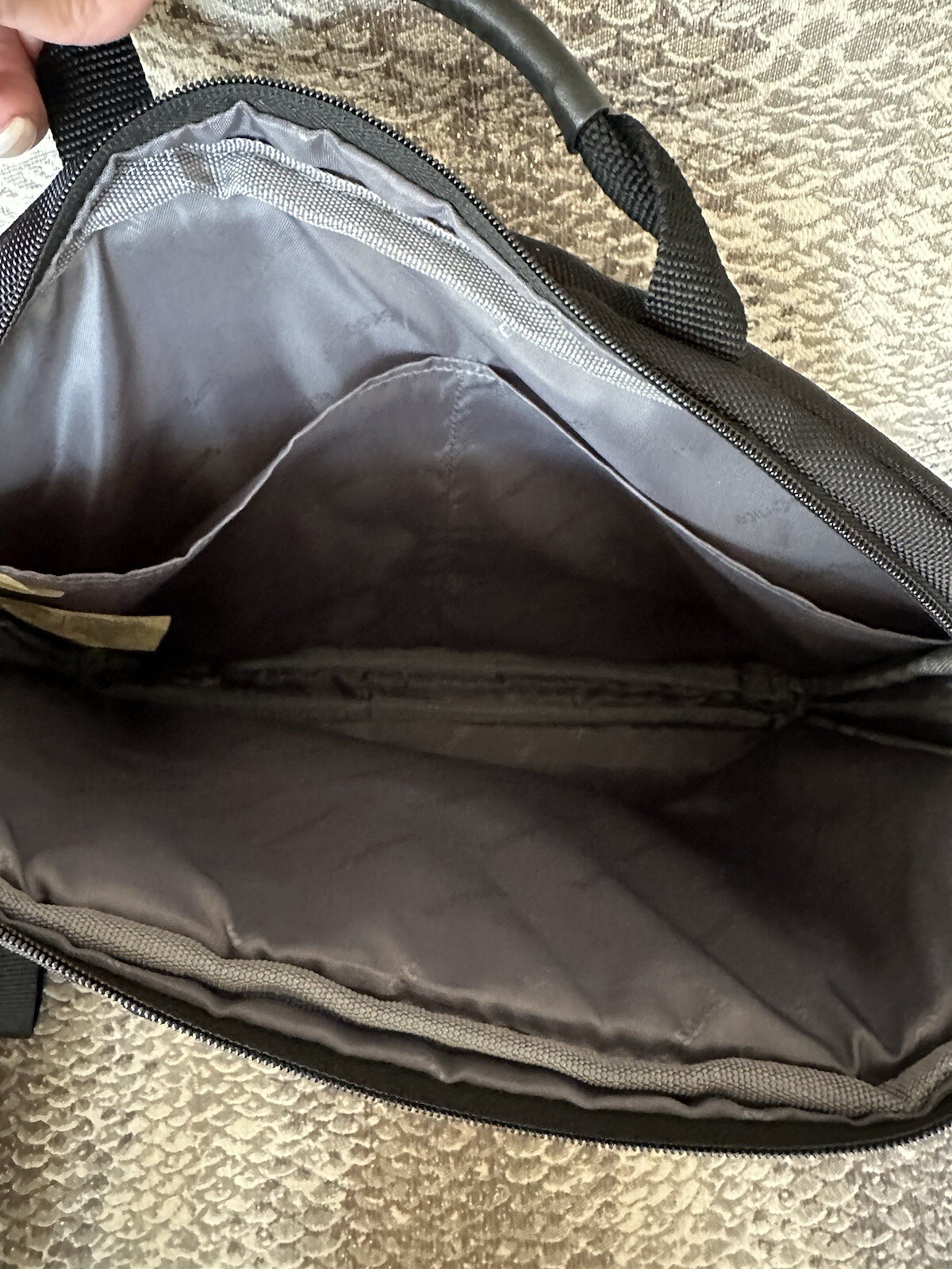 Samsonite Classic Leather Toploader Briefcase in … - image 5