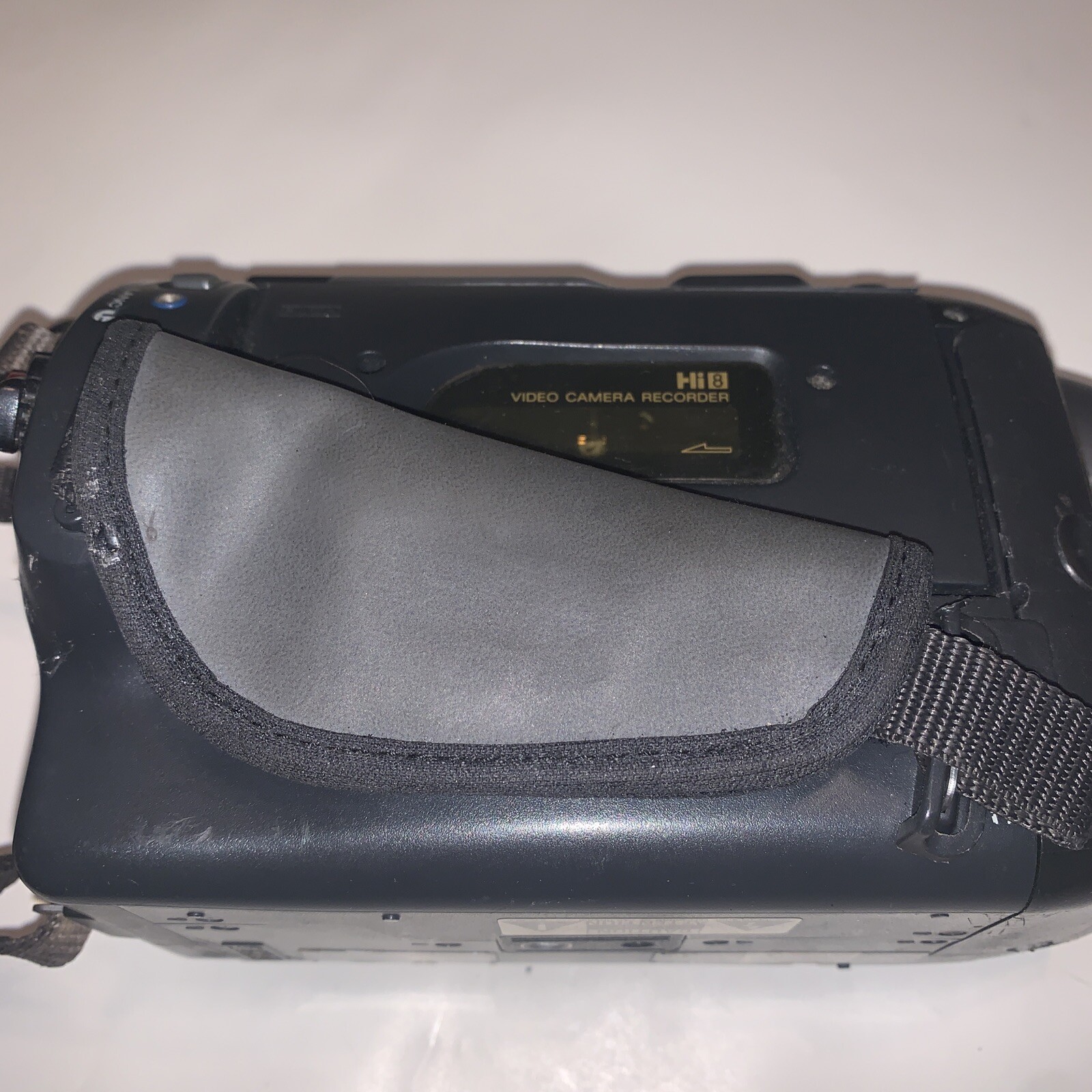 Sony CCDTRV82 Hi8 Video8 Video Camera Camcorder FOR PARTS/REPAIR eBay