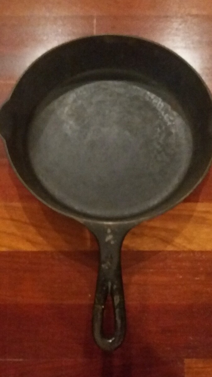 Vintage GRISWOLD No. 7 Cast Iron Skillet Frying Pan Erie, PA