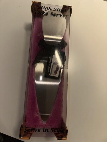 Wild Eye Designs High Heel Cake Server - Picture 2 of 4