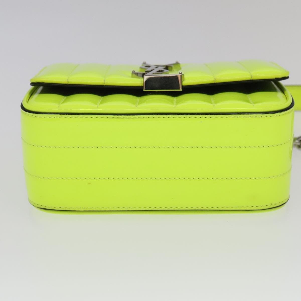 Borsa a tracolla Saint Laurent Vicky verde vernice autentica