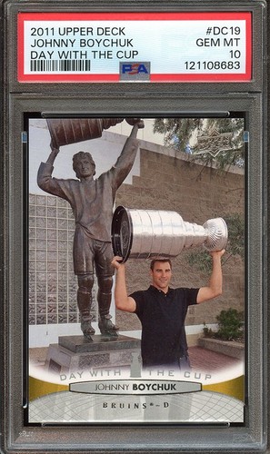 Johnny Boychuk #DC19 2011 Upper Deck Day With the Cup card