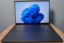 Asus ROG Zephyrus G16 16" Core Ultra 9 185H 32GB / 1TB RTX 4080 Gaming Laptop