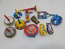 12 VINTAGE TIN TOY NOISE MAKER RATTLE CLANGER CLICKER KIRCHOF US METAL CLOWN