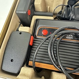 Atari Flashback 8 Gold Deluxe Video Game Console 40th Anniversary Edition