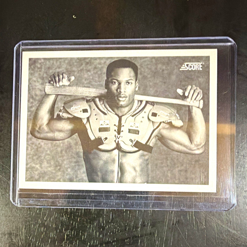 SCORE 1990 Score Bo Jackson Kansas City Royals Base Set #697 Baseball Card
