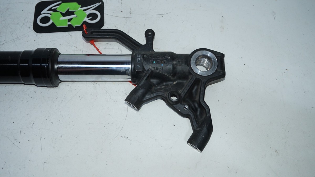 13-16 KAWASAKI ZX6R ZX6 636 LEFT SIDE FORK FRONT TUBE 148679