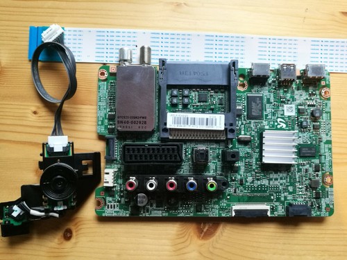 Mainboard BN41-02098B BN94-08117F + Kabel aus Samsung UE50J5150 TV.