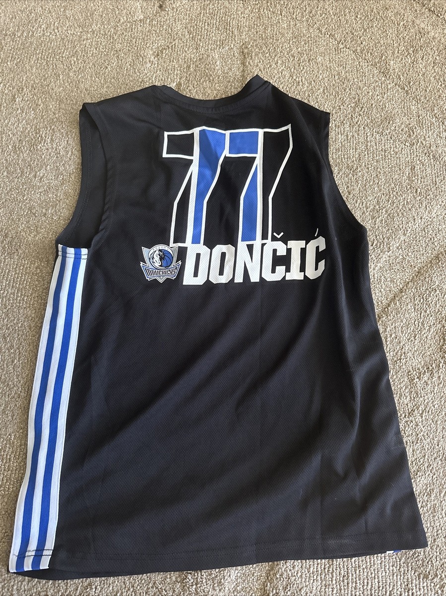 NBA DALLAS MAVERICKS 77 DONCICタンクトップ XL NBA DALLAS MAVERICKS 77 DONCICタンクトップ XL