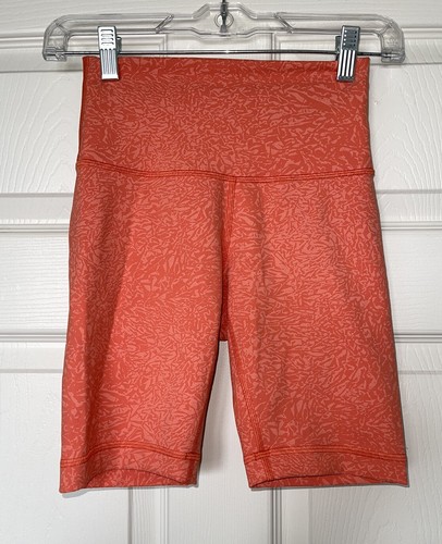 Lululemon Wunder Under HR Train Shorts 