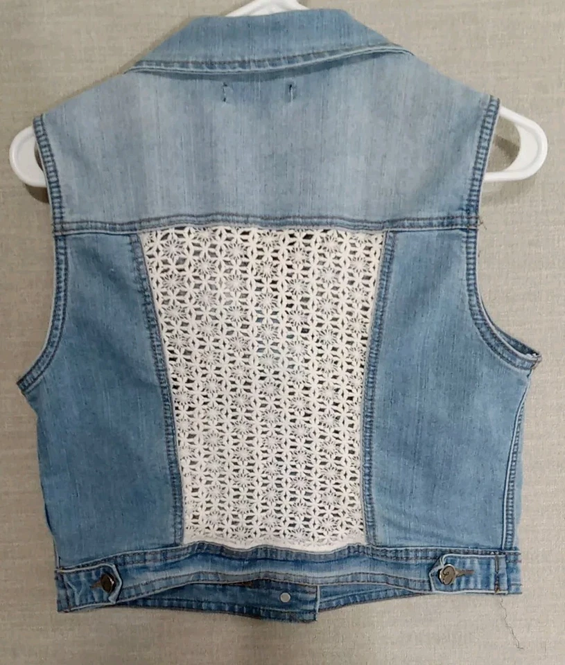 Earl Jean Denim Blue Vest with Eyelet Lace Back Womens Size Small - Image 4 of 4