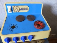 JEP ANCIEN JOUET en tôle Cuisinière & ses ustensiles EUR 80