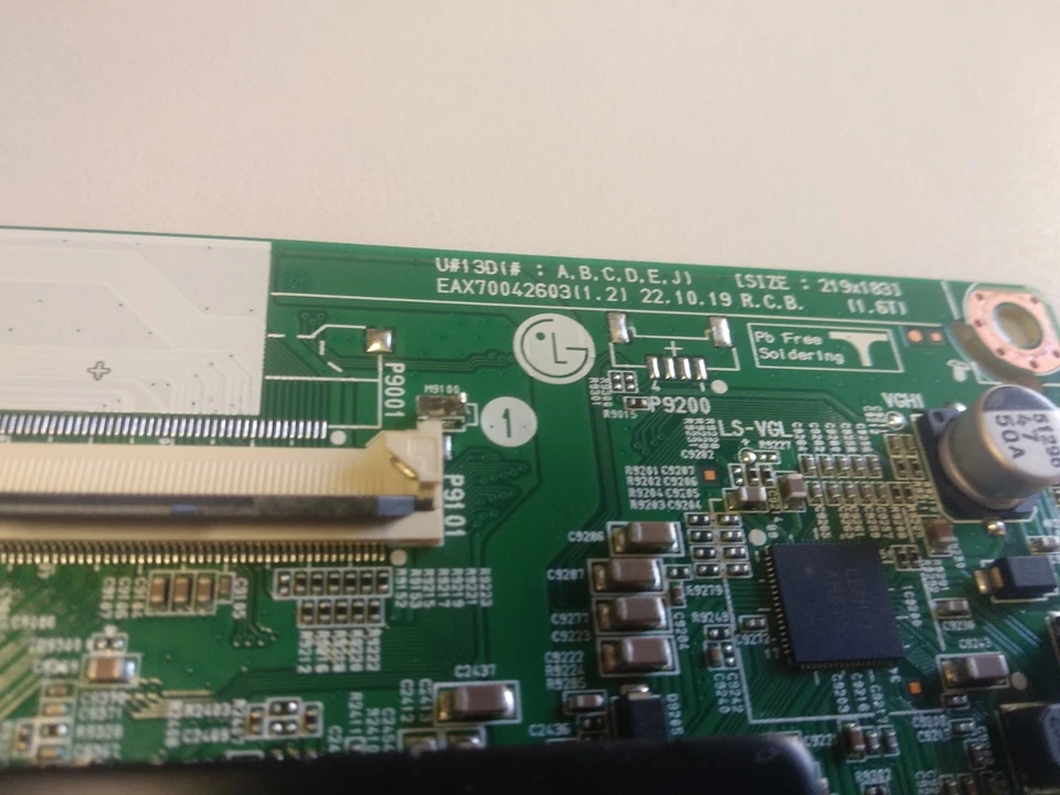 Placa principal TV LG EAX70042603 (1.2) - Imagen 2 de 3