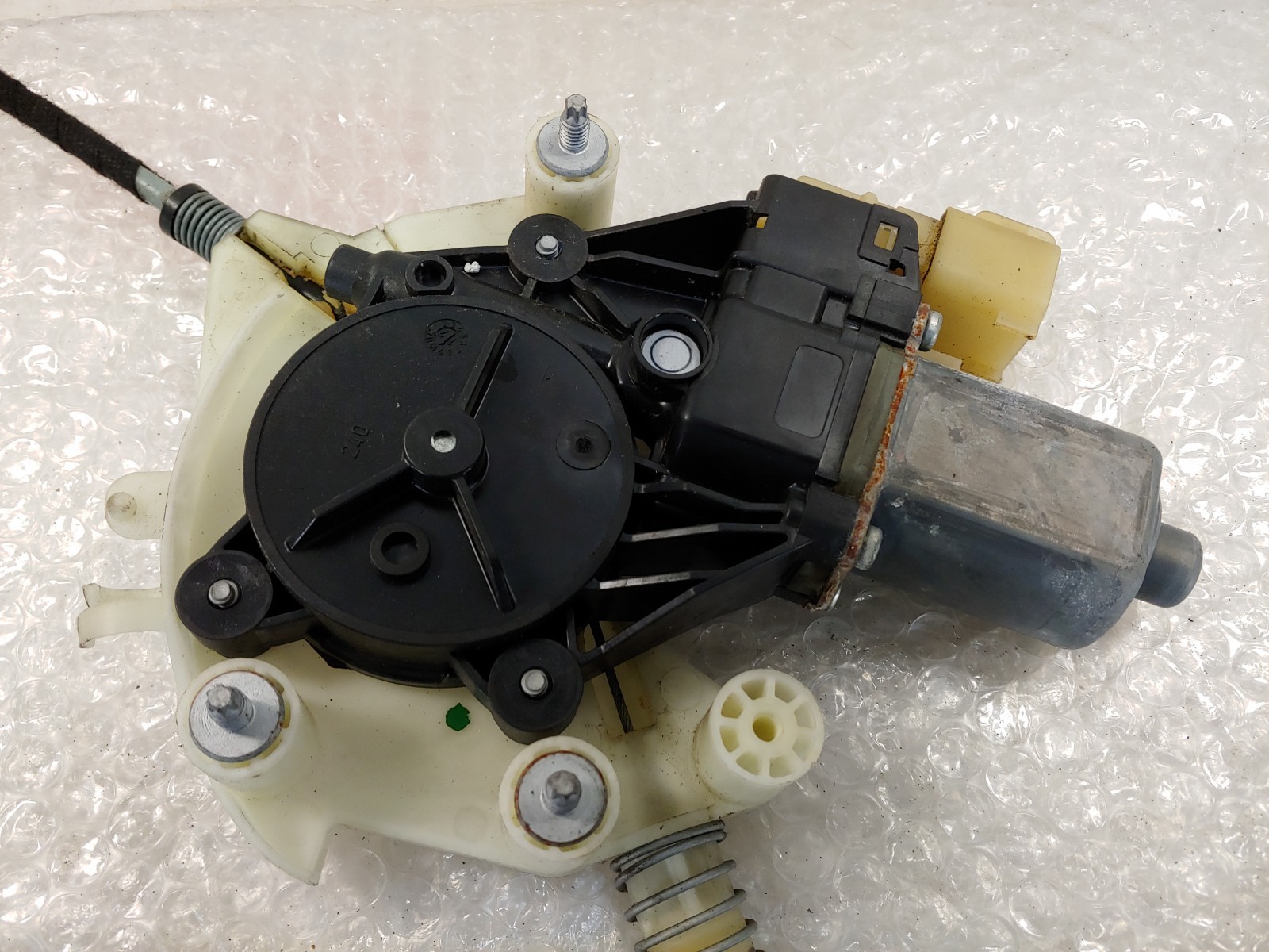 Maserati Ghibli 2014-2022 Front Window regulator P/N 670102268