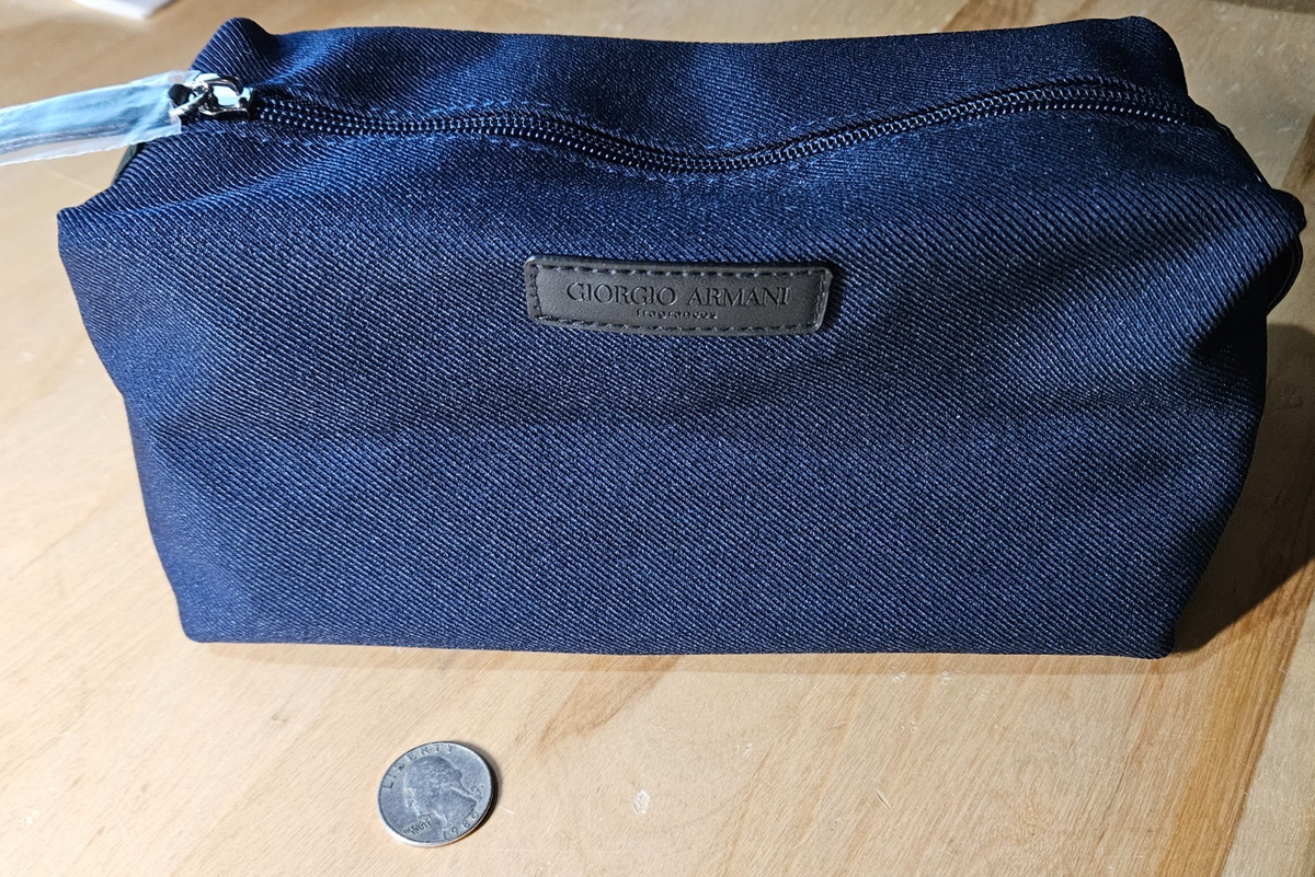 Giorgio Armani Man Pouch Navy Hanging Bag Travel Toiletry Case NEW