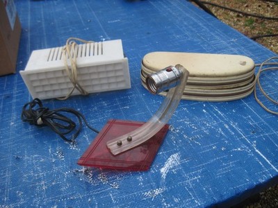 3 Retro/ Vtg. Kitchen? Wall Lamps with Different Unique Designs, All Work